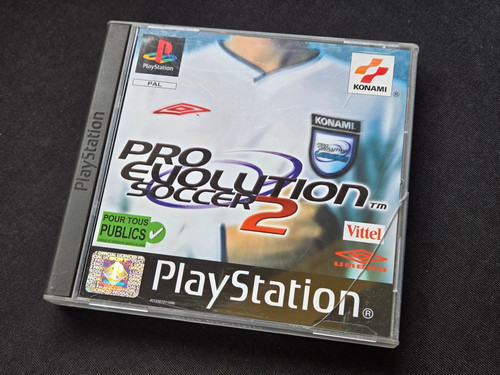 Pes pro evolution soccer - pes, 2