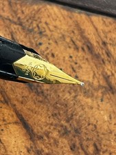 Stylo Plume Montblanc n°221, plume or 18 carats