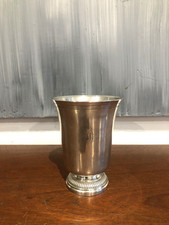 TIMBALE SUR PIED DOUCHE EN ARGENT MASSIF, GODRONS,  POINÇON FERMIERS GÉNÉRAUX