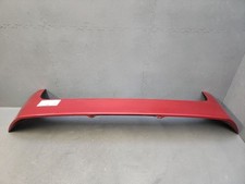 Becquet / déflecteur hayon -