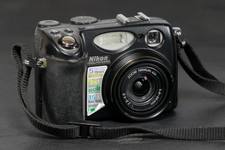 NIKON COOLPIX 5400 5,1 Mo