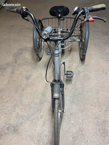 Tricycle adulte jamais - tricycle, servi
