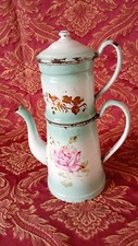 Cafetière ancienne tôle
