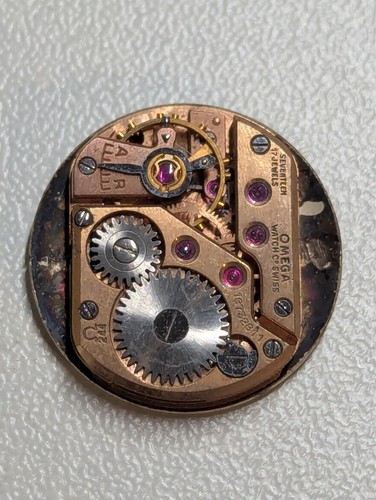 Mouvement montre omega 244 - de,