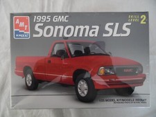 Maquette GMC SONOMA SLS (1995) 1/25° AMT-ERTL n°:8109