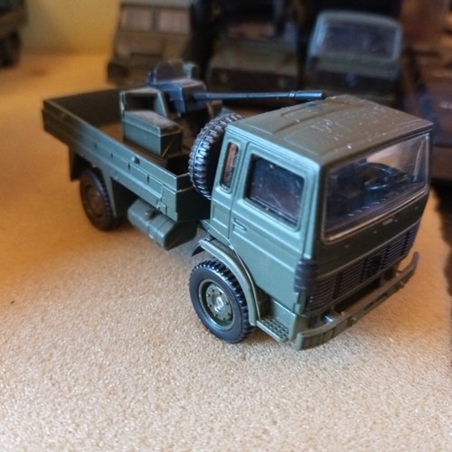 Solido militaire renault - solido,