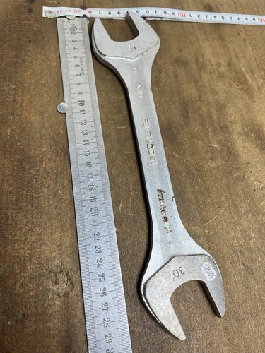Old tool outil - , ancien
