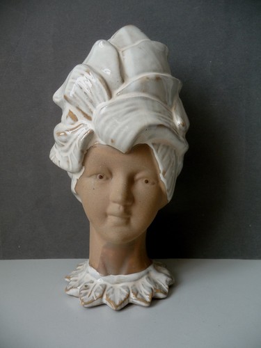Tête femme - de,