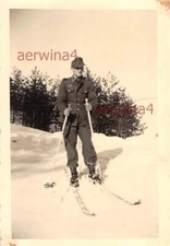 Soldat en raquettes à neige