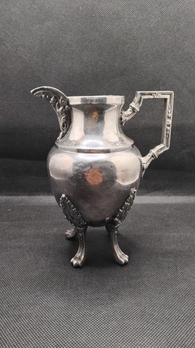 Petit crémier argent - en,