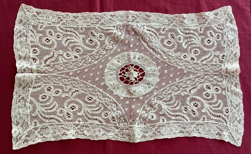 Ancien napperon broderie - en,