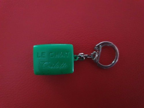 Chat toilette keychain - le,