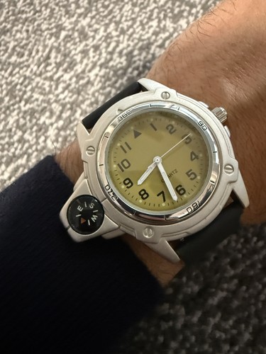 Montre style militaire - style,