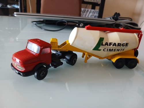 Camion mercedes citerne a - mercedes,