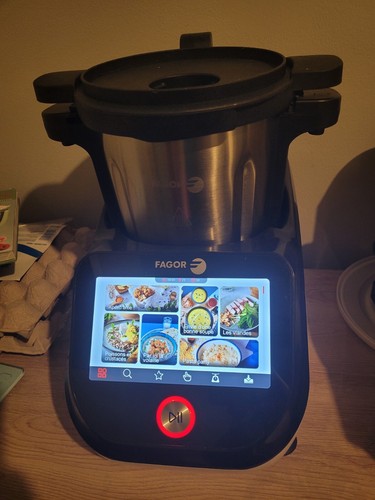 Robot cuiseur multifonction - robot,