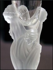 NICE CRYSTAL CHAMPAGNE FLUTE " MAJESTIC " by ROMAIN DE TIRTOFF " ERTÉ " 30,5 cm