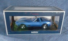 Voiture miniature au 1/18: CHEVROLET Corvette convertible NOREV, neuve en boîte.