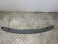 Carénage de pare-brise