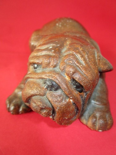 Jolie sculpture ancienne un - jolie,