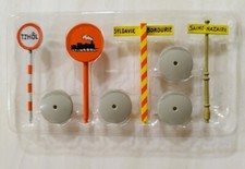 TINTIN. Boite de panneaux