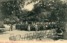Card CONTREXEVILLE Le Guignol au Parc Terrasse du Grand Café Les chaises