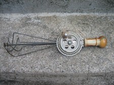 Ancien Batteur Fouet à main