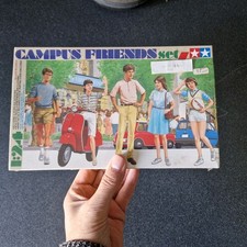 Tamiya vintage 1/24 campus Friends set + SCOOTER VESPA 50S 1maquette