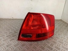 Feu arriere principal droit