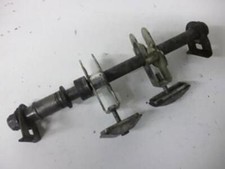 Axe roue arrière origine pour moto Suzuki 600 Bandit 1996-1999 Occasion