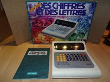 Jeu Nathan des chiffres et des lettres électronique avec boîte et notice de 1982