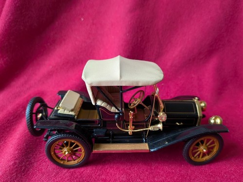 Franklin mint cadillac - mint,
