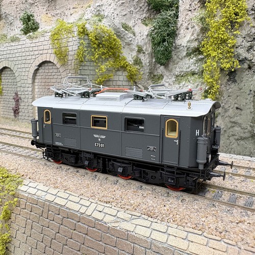 Locomotive électrique e73 - e73, 01