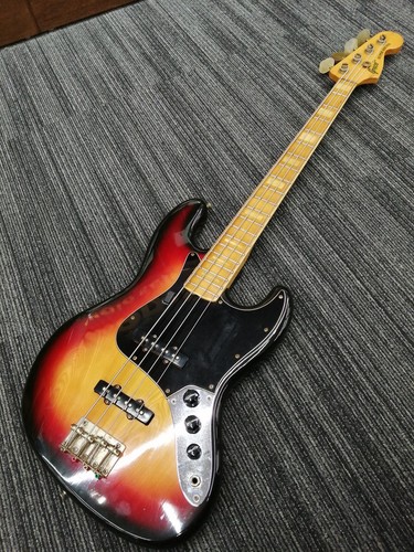 Guitare basse électrique