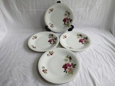 4 assiettes demi