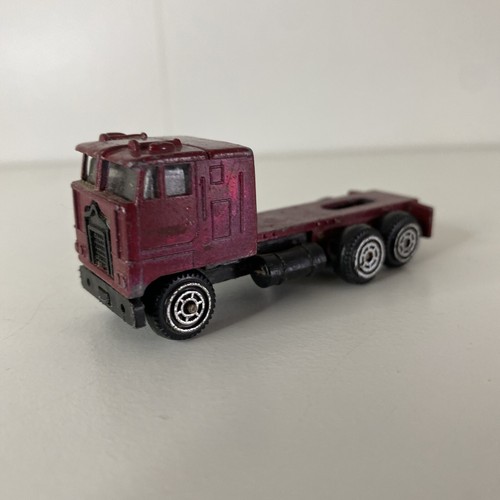 Camion rouge métal - en,