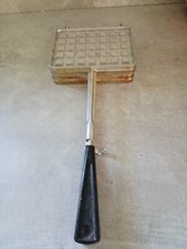 ancien gaufrier et croque