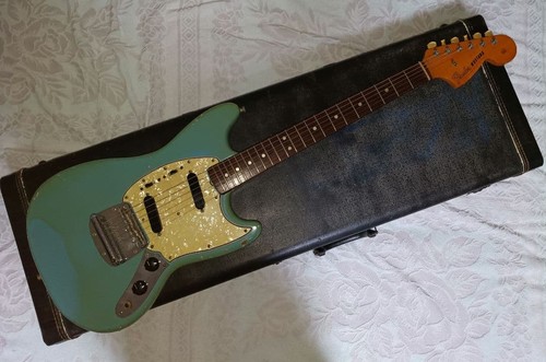 Fender mustang 1966 - mustang,