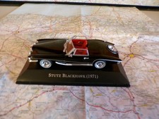 Stutz Blackhawk 1971 American Cars 1/43 IXO pour Altaya sur Socle