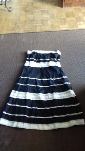 Robe dos noire avec - noire,