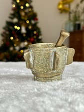 Mortier ancien en laiton