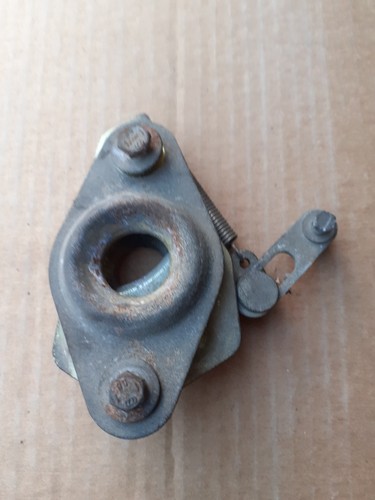 Serrure capot peugeot 205 - serrure,