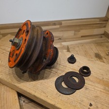 KUBOTA B2400 B7500 B7300 B2710 TRACTOR MOWER DECK PULLEY HOLDER BLADE SPINDLE