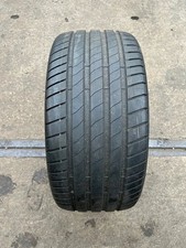 Pneus D'Été 245/35 ZR19 93Y