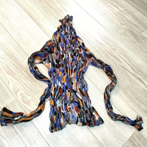 Pleats please issey - pleats, miyake