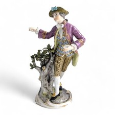 Figurine En Porcelaine