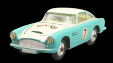 1 / 43rd CORGI-TOYS ASTON MARTIN DB4 / antique toy