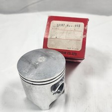 NOS Genuine Honda 13102-400-000 .25 OS Piston CR125 Elsinore CR 125