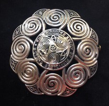 Broche octogonale bretonne ou