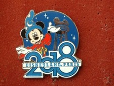 PIN'S DISNEY - DISNEYLAND PARIS - 2018 - MICKEY