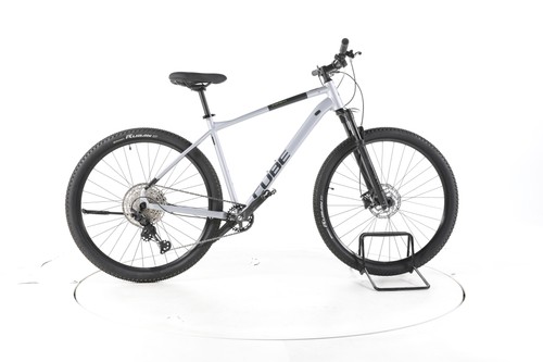 Cube attention vtt tout - attention,